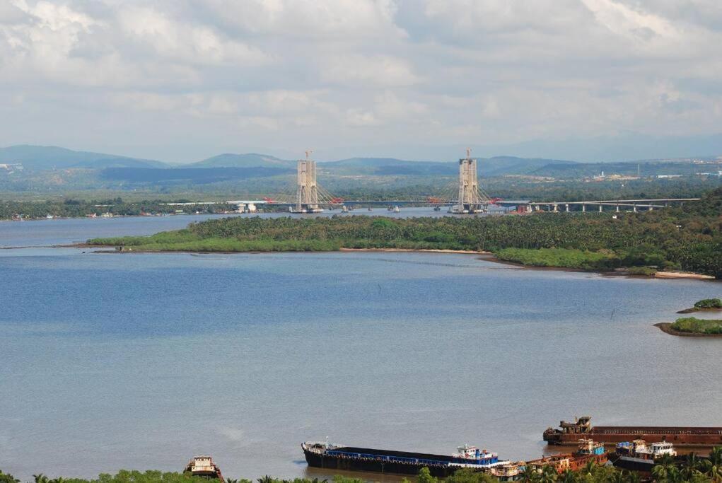 Lovely 2-Bedroom Sea View Serviced Apartment Dabolim Goa Extérieur photo